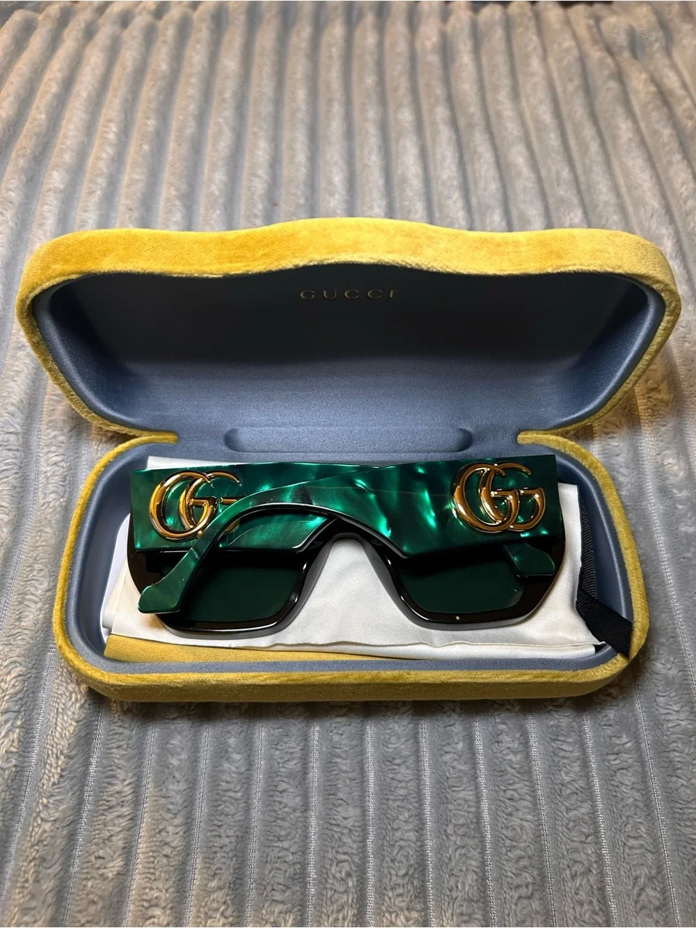 Gucci Generation Bold Sunglasses - Emerald Green/Black